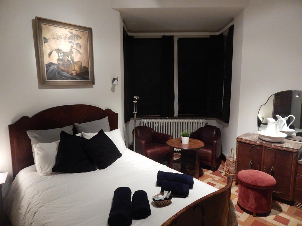 Les Remparts Hotell Binche Eksteriør bilde